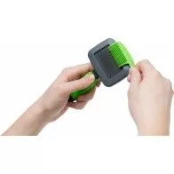 TRIXIE - Carde Brush for Rabbits and Rodents TRIXIE - Carde Brush for Rabbits and Rodents